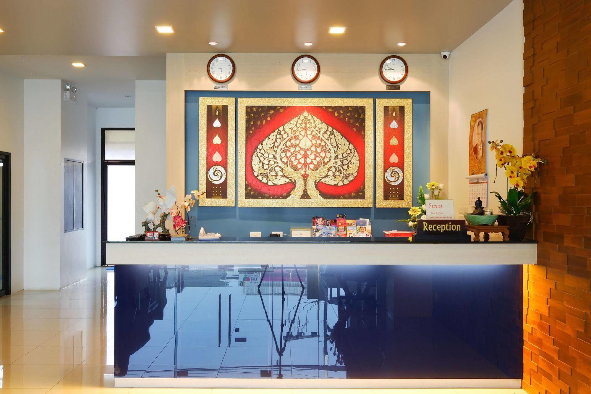 Sri Boutique Hotel Patong Bagian luar foto