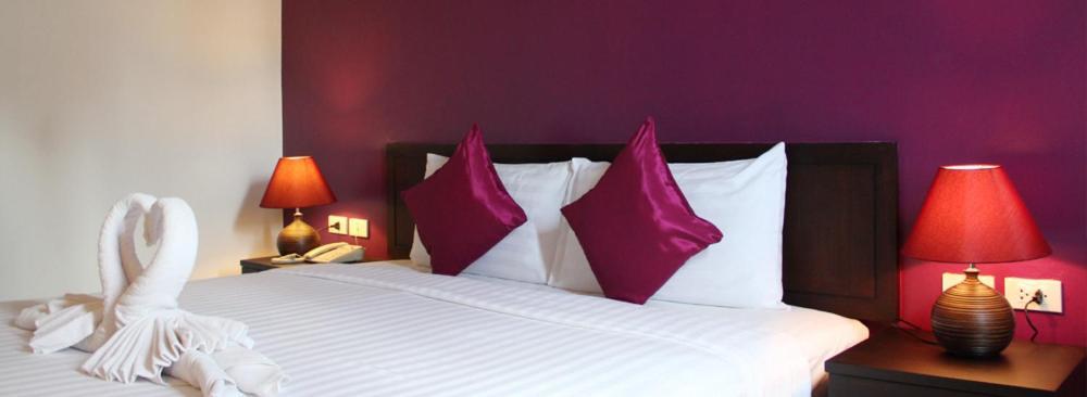 Sri Boutique Hotel Patong Bagian luar foto