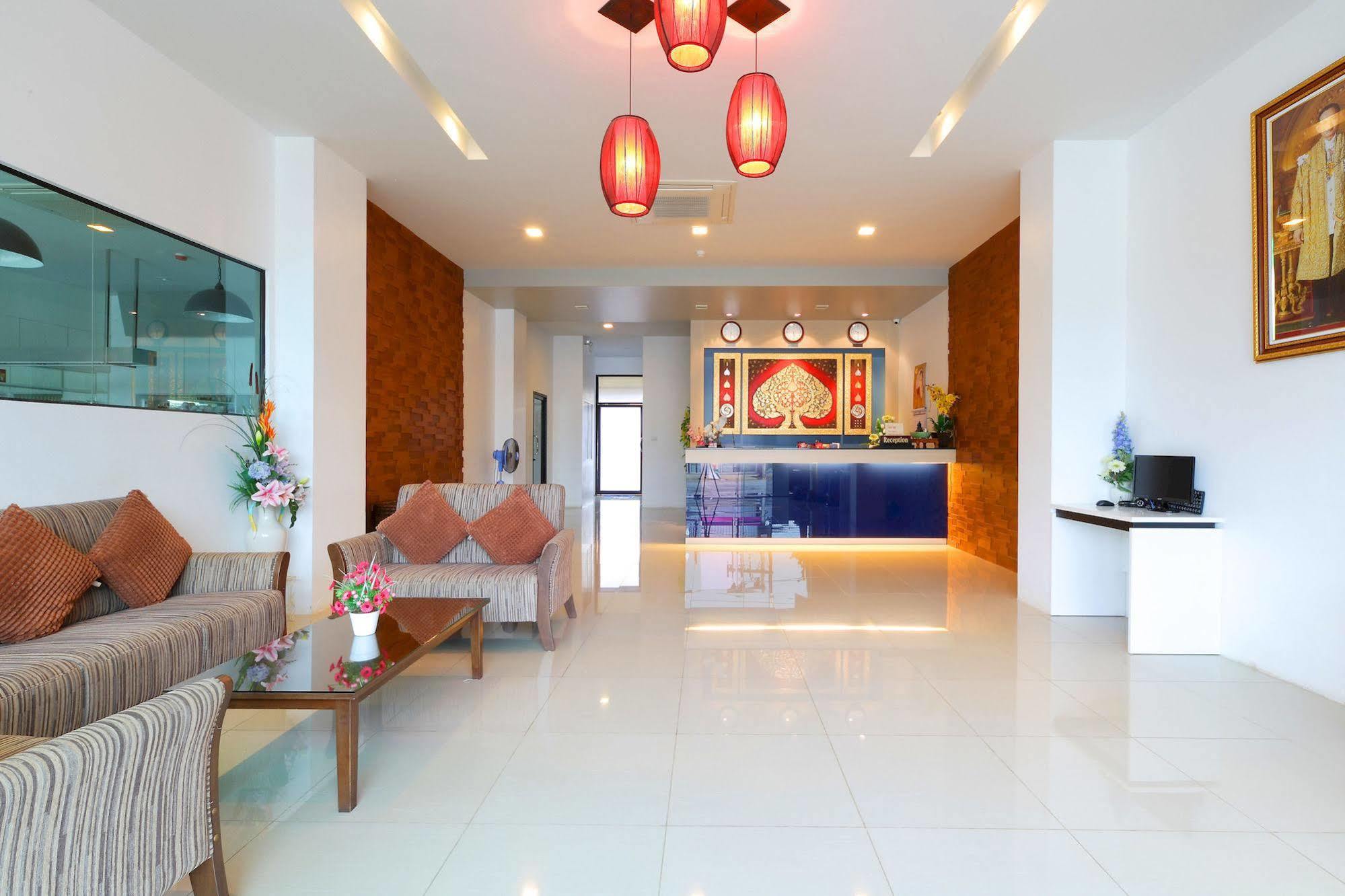 Sri Boutique Hotel Patong Bagian luar foto