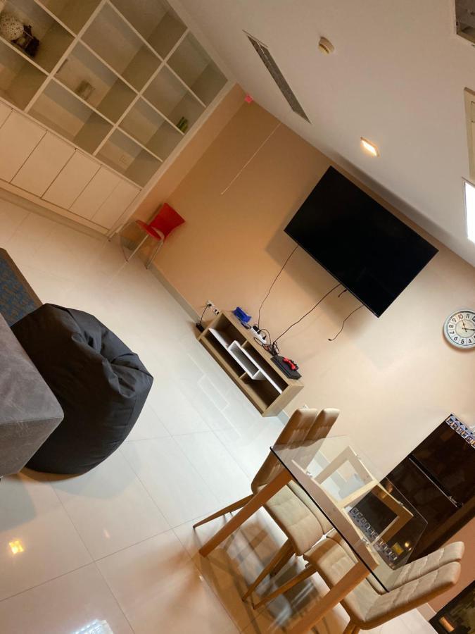 Sri Boutique Hotel Patong Bagian luar foto